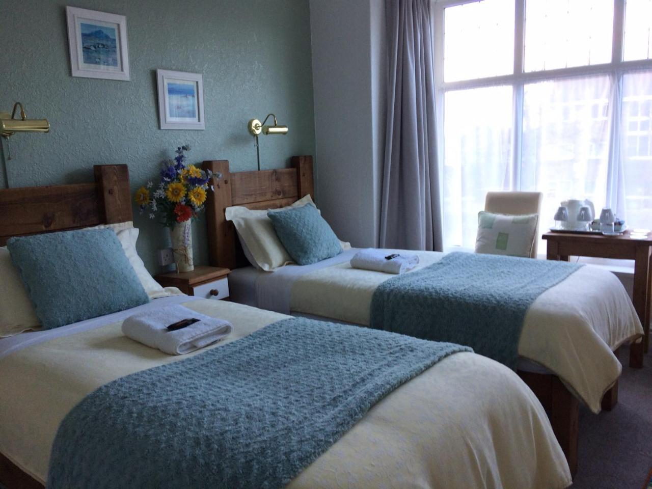 Cornerbrook 4*